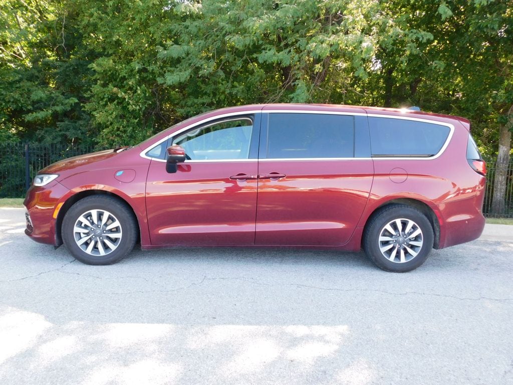 chrysler pacifica hybrid 2023 2C4RC1L76PR610384 image chrysler pacifica hybrid 2023 2C4RC1L76PR610384 image